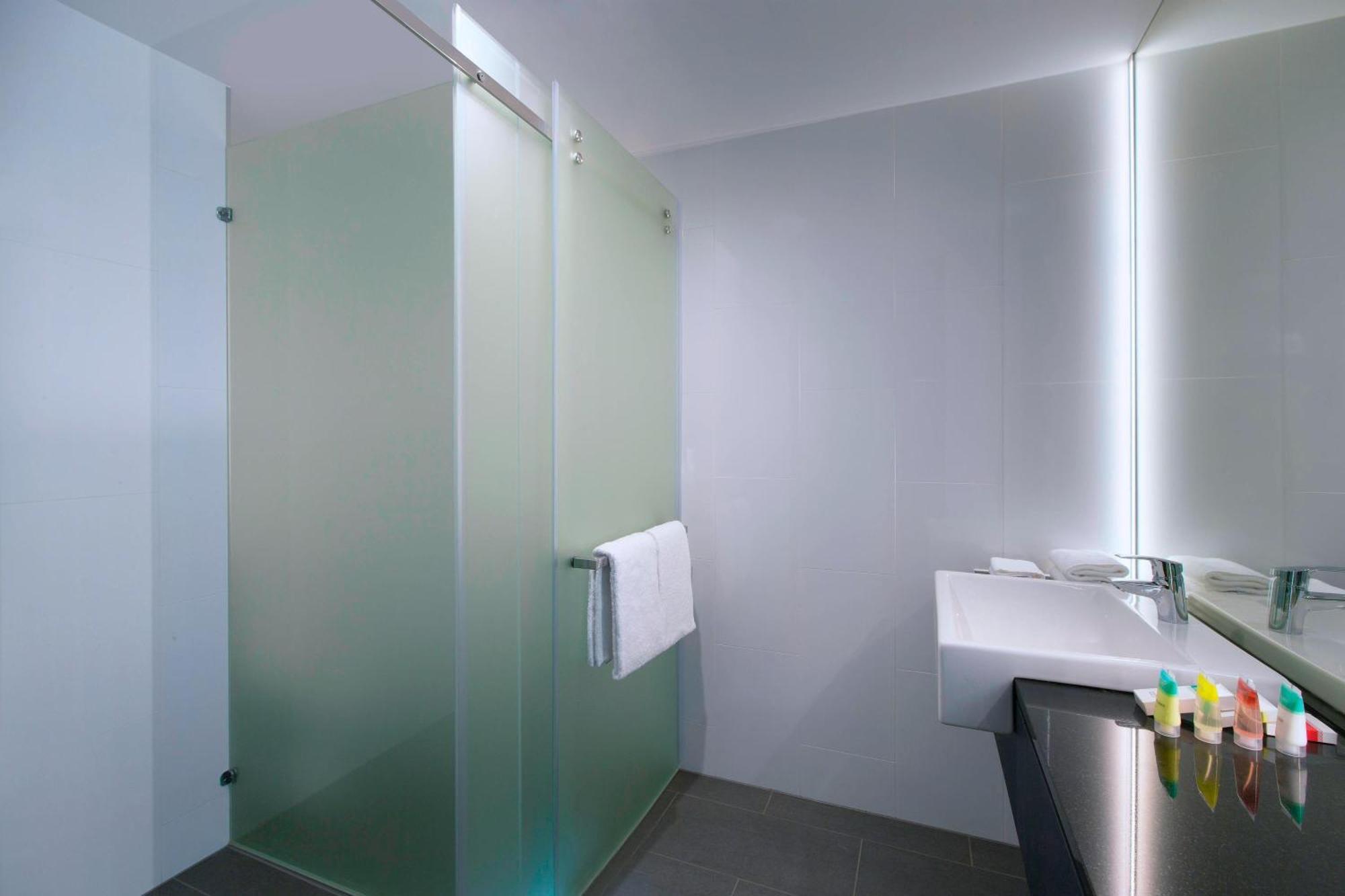 Four Points By Sheraton Hotel 4*