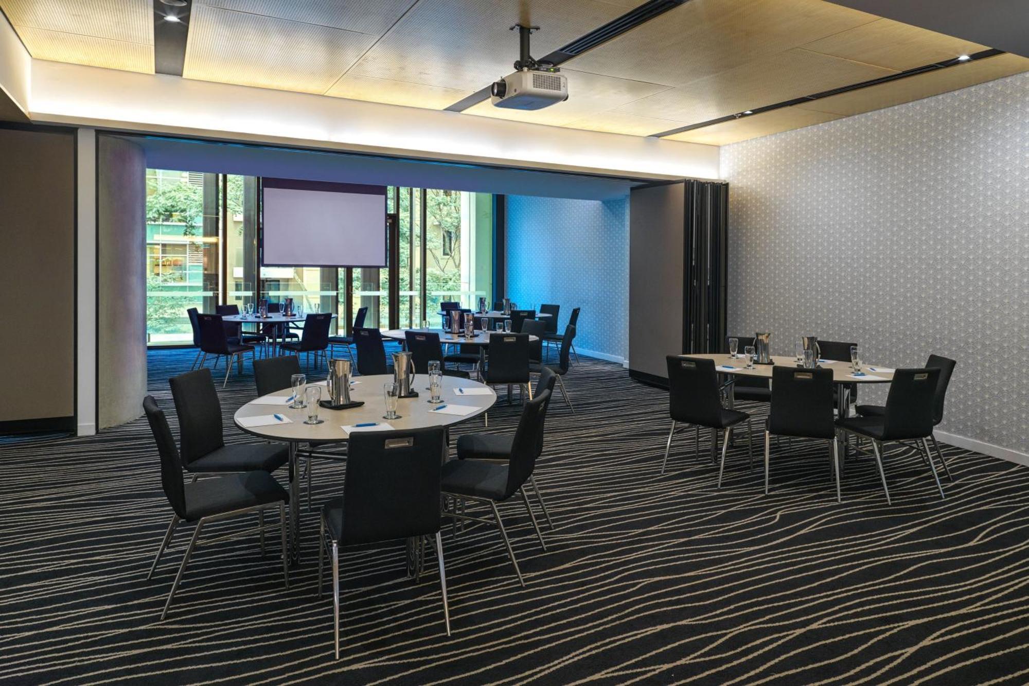 Four Points By Sheraton Hotel 4*
